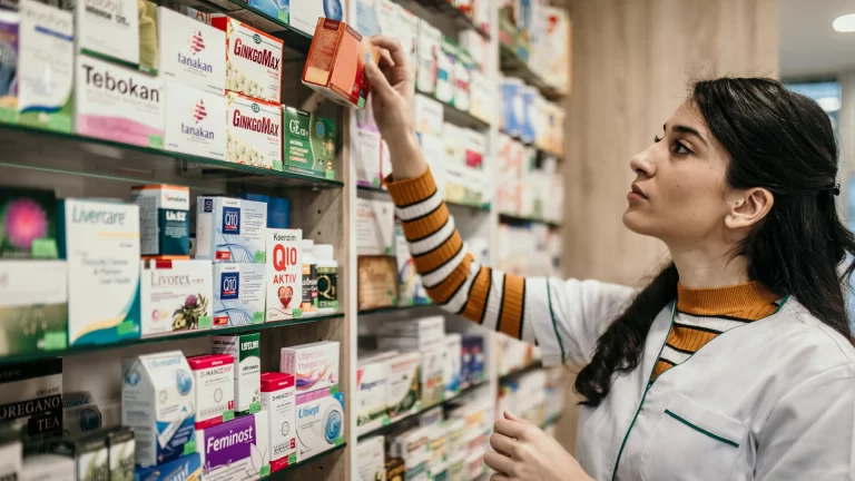 Tren Otomatisasi di Industri Farmasi dan Herbal Menuju Era Pharma 4.0